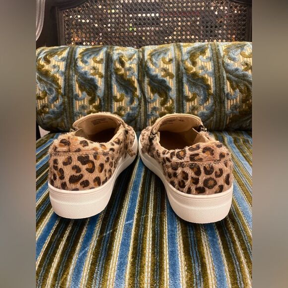 Very G ladies Simmer Fuzzy Leopard Shoes - Picture 2 of 6